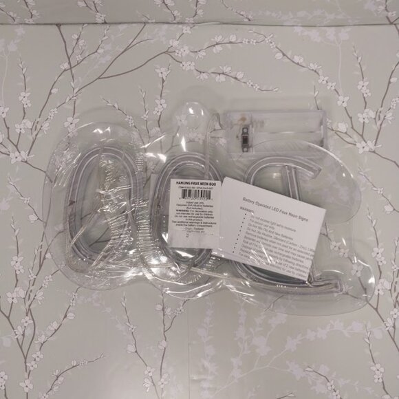 Hanging Faux Neon BOO Sign - Picture 4 of 4